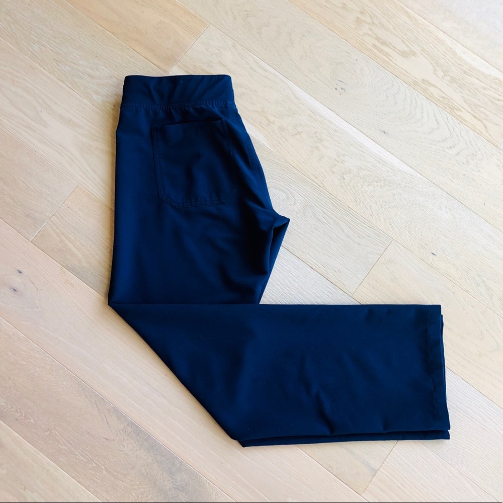 Gigs Small Scrub Pants in Navy